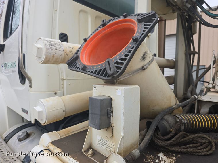 image for item DQ5334 2011 Freightliner  M2 106V sewer jetter truck