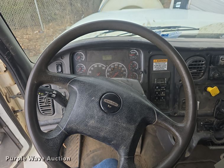 image for item DQ5334 2011 Freightliner  M2 106V sewer jetter truck