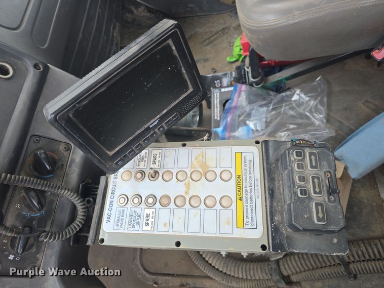 image for item DQ5334 2011 Freightliner  M2 106V sewer jetter truck