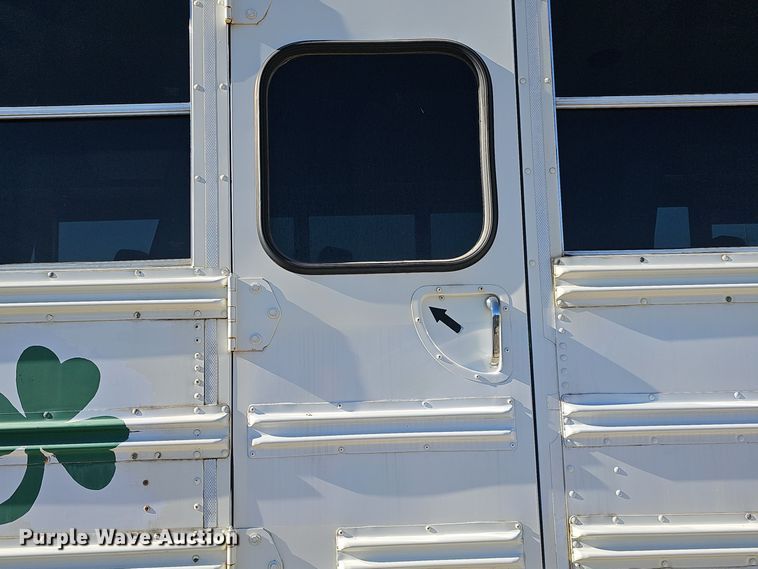 image for item DQ5338 2008 Blue Bird All American school bus