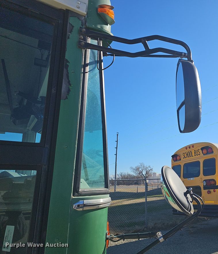 image for item DQ5338 2008 Blue Bird All American school bus