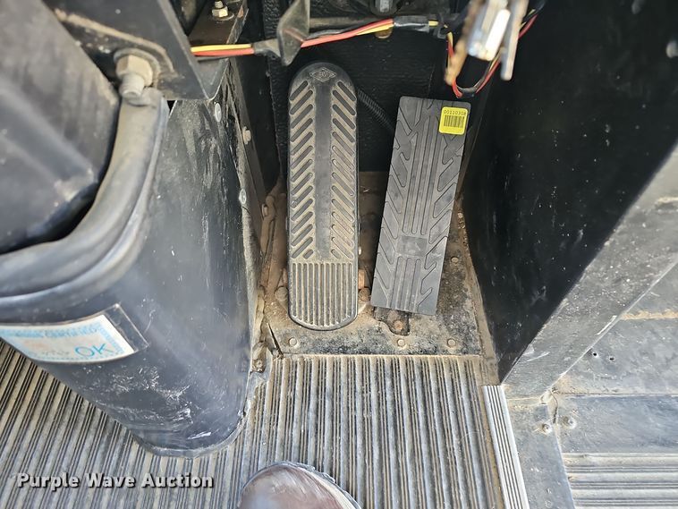 image for item DQ5338 2008 Blue Bird All American school bus