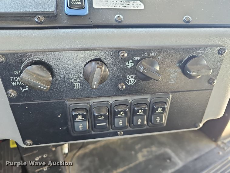 image for item DQ5338 2008 Blue Bird All American school bus