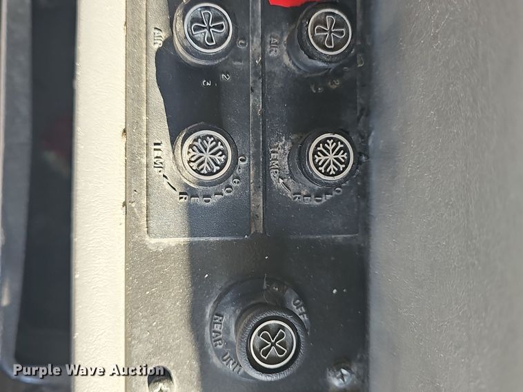 image for item DQ5338 2008 Blue Bird All American school bus