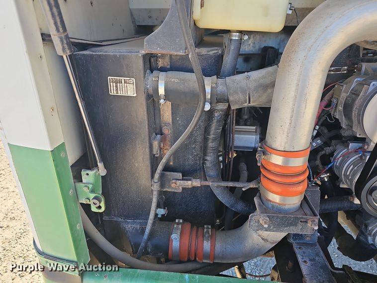 image for item DQ5338 2008 Blue Bird All American school bus