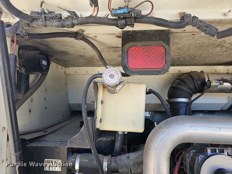 image for item DQ5338 2008 Blue Bird All American school bus