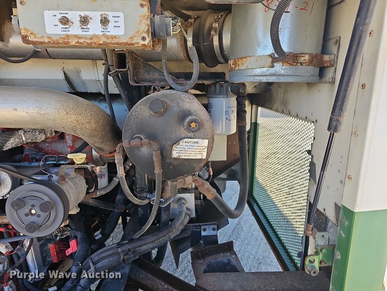 image for item DQ5338 2008 Blue Bird All American school bus