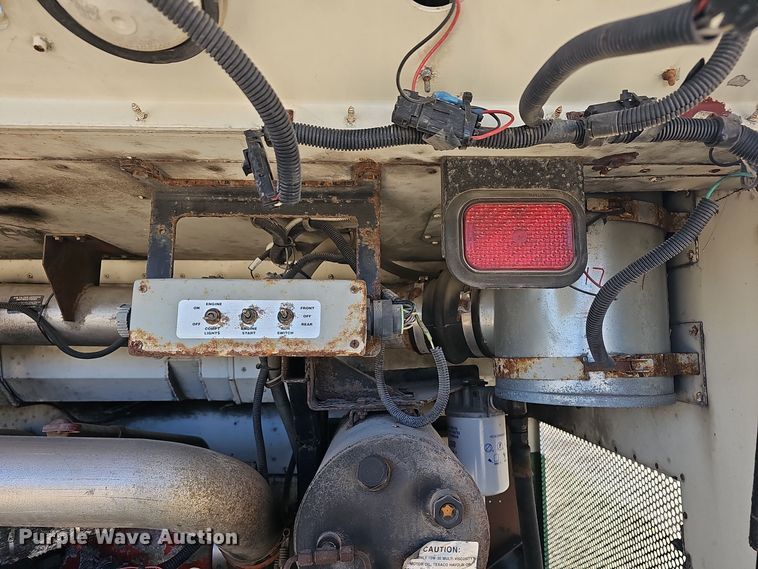 image for item DQ5338 2008 Blue Bird All American school bus