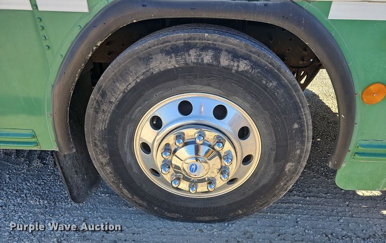 image for item DQ5338 2008 Blue Bird All American school bus