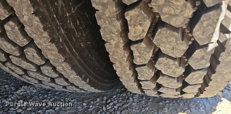 image for item DQ5338 2008 Blue Bird All American school bus