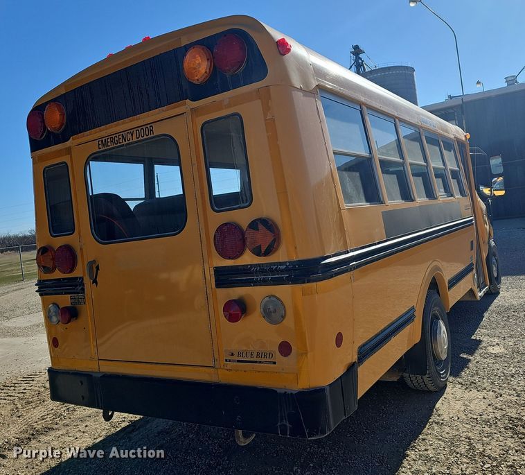 image for item DQ5339 2000 Blue Bird  E350 Super Duty school bus