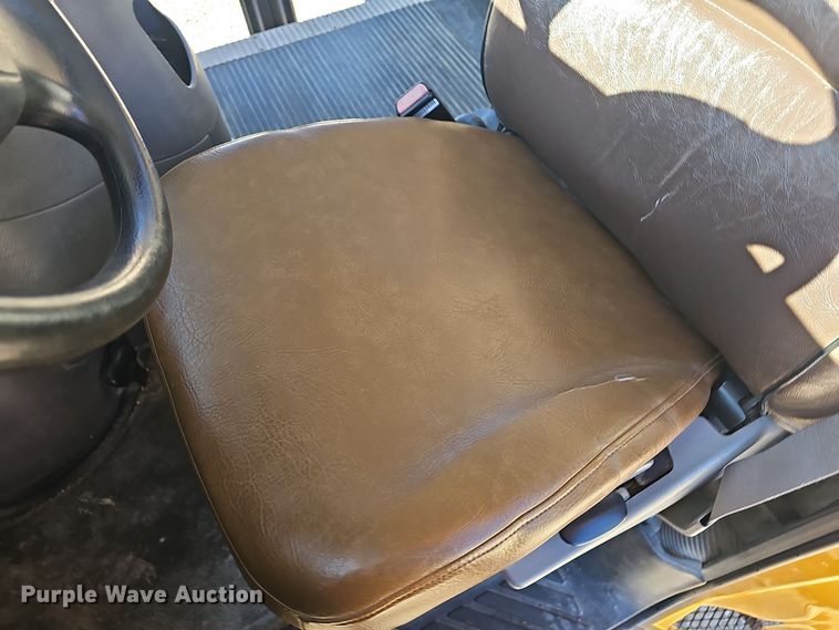 image for item DQ5339 2000 Blue Bird  E350 Super Duty school bus