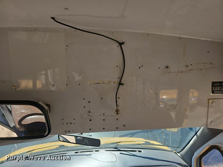 image for item DQ5339 2000 Blue Bird  E350 Super Duty school bus