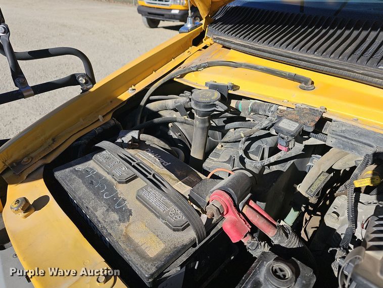 image for item DQ5339 2000 Blue Bird  E350 Super Duty school bus