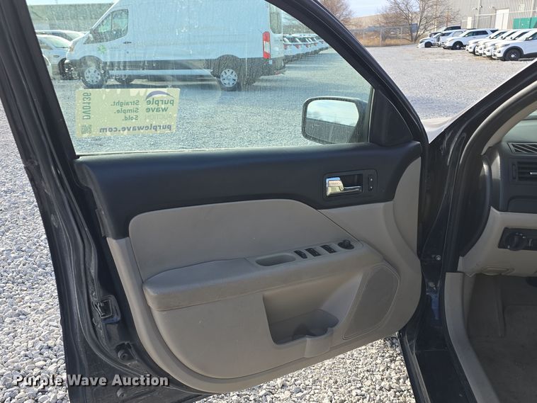 image for item DV0136 2008 Ford Fusion SE 