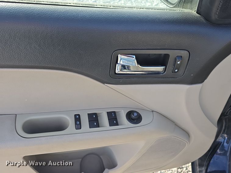 image for item DV0136 2008 Ford Fusion SE 