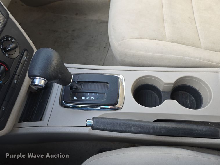 image for item DV0136 2008 Ford Fusion SE 