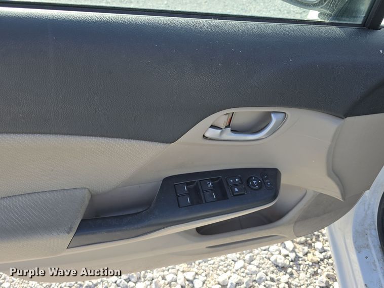 image for item DV0137 2013 Honda Civic 