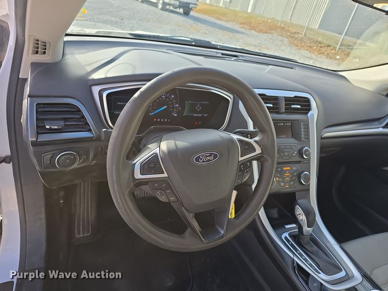 image for item DV0145 2015 Ford Fusion 