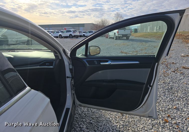 image for item DV0145 2015 Ford Fusion 