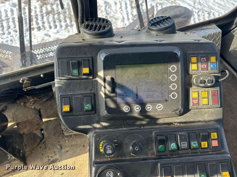 image for item DV0526 2010 Tucker Sno-Cat 2000D1-26-6 trail groomer