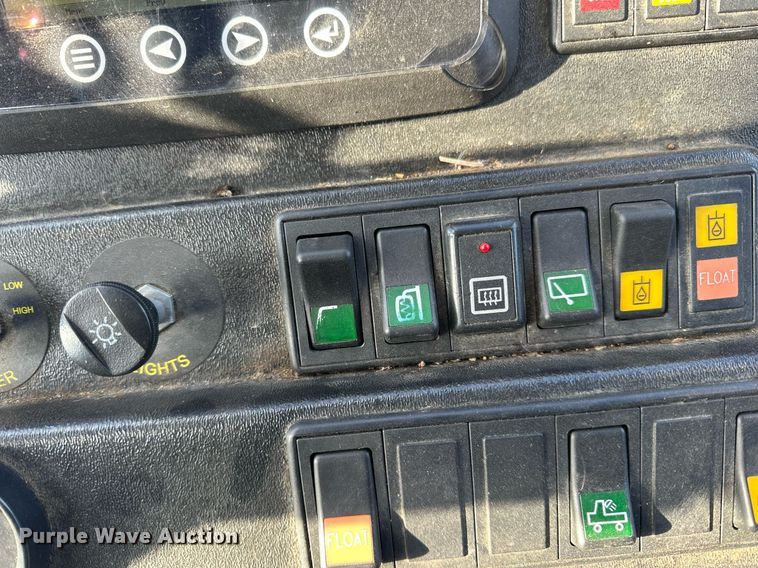 image for item DV0526 2010 Tucker Sno-Cat 2000D1-26-6 trail groomer