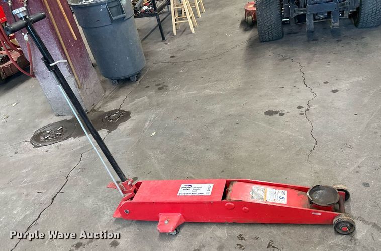 image for item DV0527 Atd floor jack