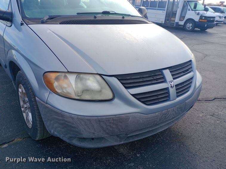 image for item DW0942 2006 Dodge Caravan van