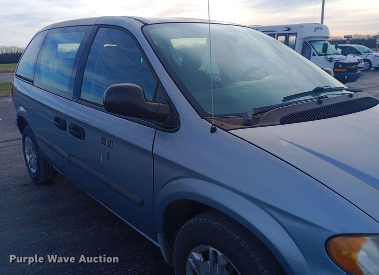 image for item DW0942 2006 Dodge Caravan van