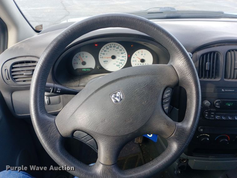 image for item DW0942 2006 Dodge Caravan van