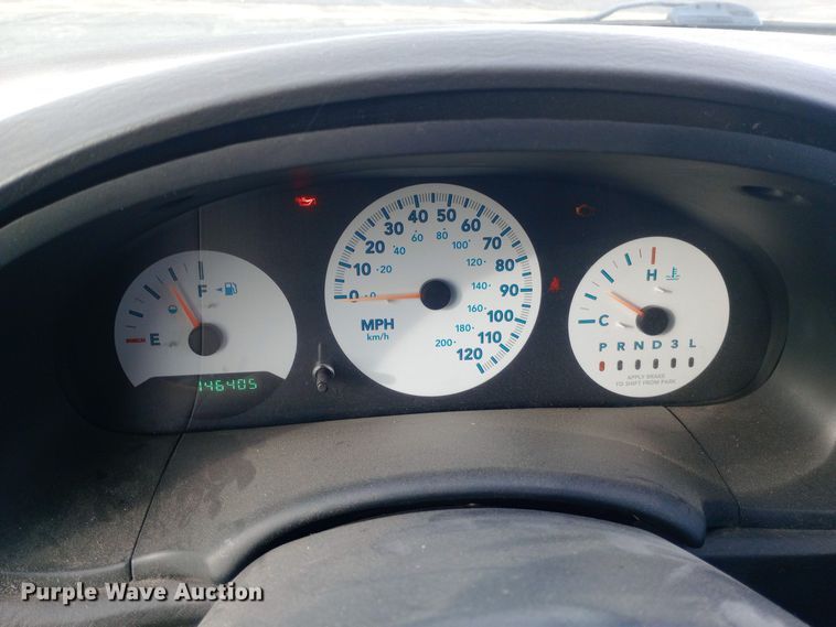 image for item DW0942 2006 Dodge Caravan van