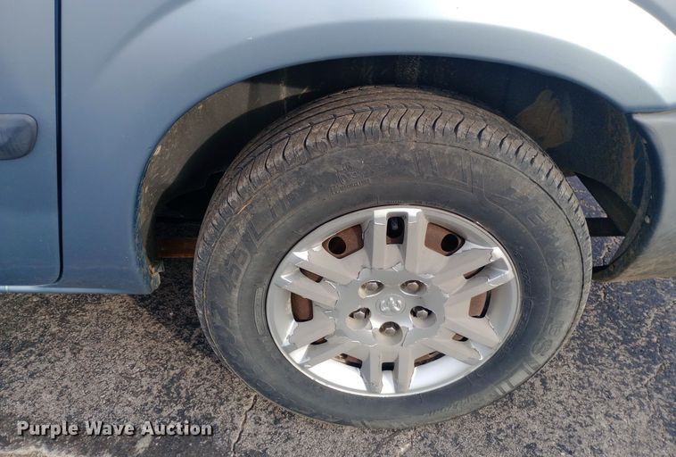 image for item DW0942 2006 Dodge Caravan van