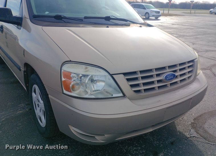 image for item DW0943 2007 Ford Freestar SE van