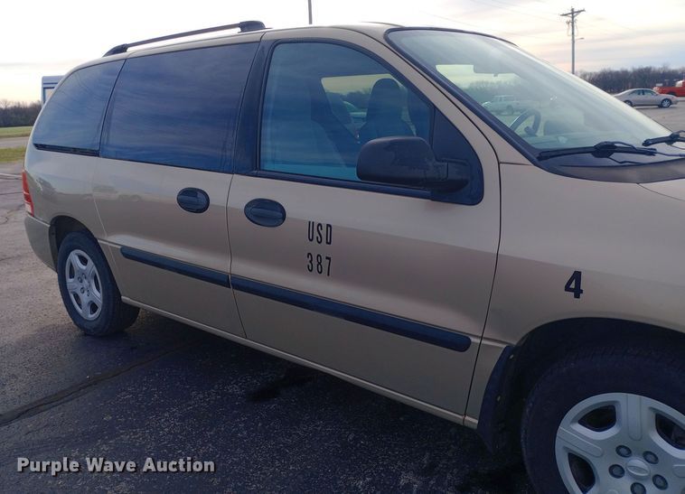 image for item DW0943 2007 Ford Freestar SE van