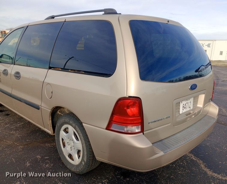 image for item DW0943 2007 Ford Freestar SE van