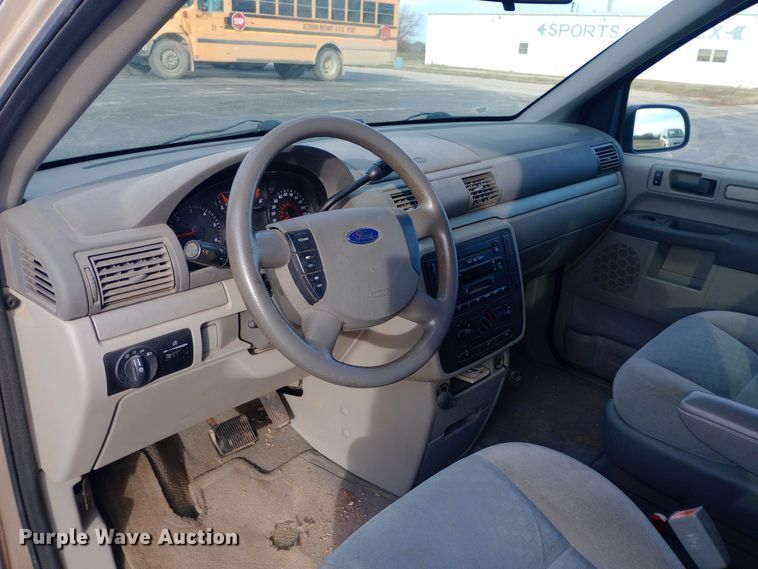 image for item DW0943 2007 Ford Freestar SE van