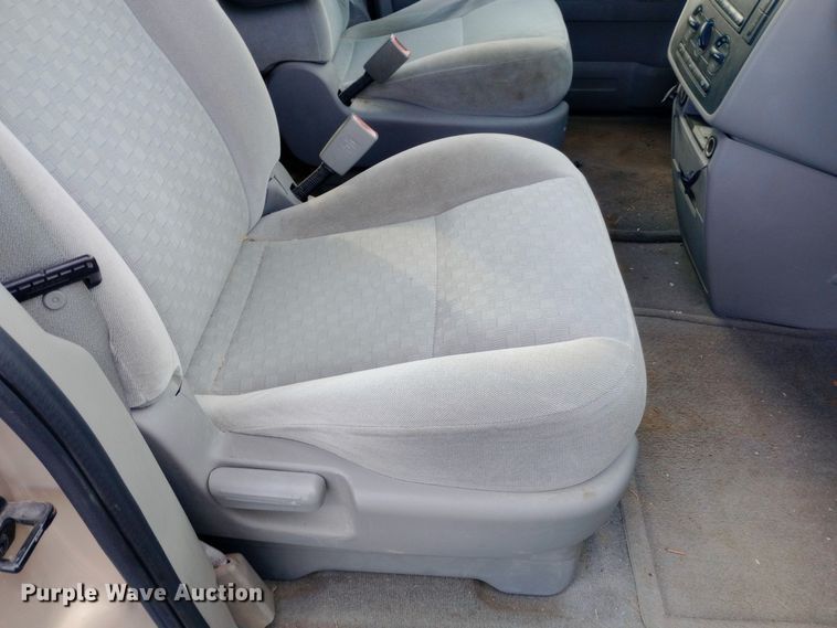 image for item DW0943 2007 Ford Freestar SE van