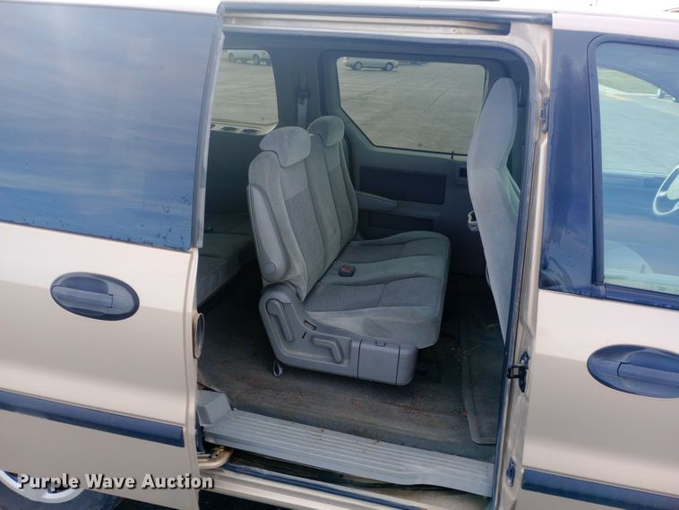 image for item DW0943 2007 Ford Freestar SE van