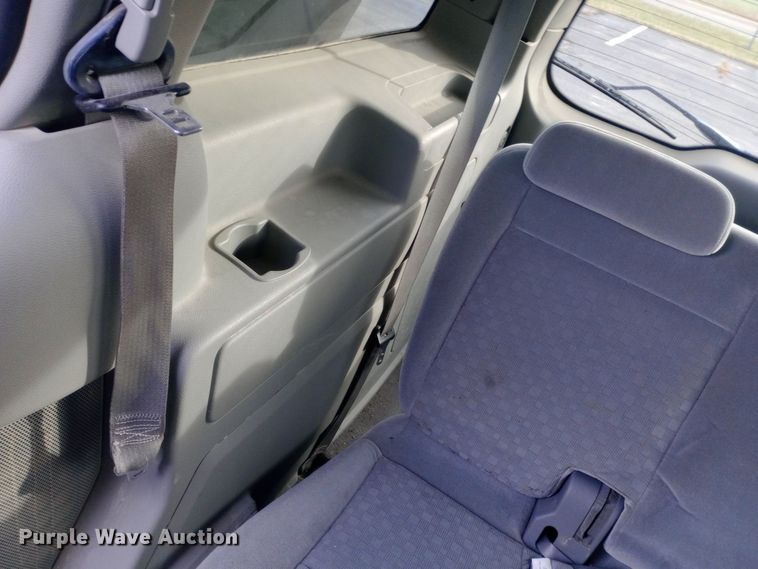 image for item DW0943 2007 Ford Freestar SE van