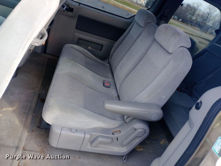 image for item DW0943 2007 Ford Freestar SE van