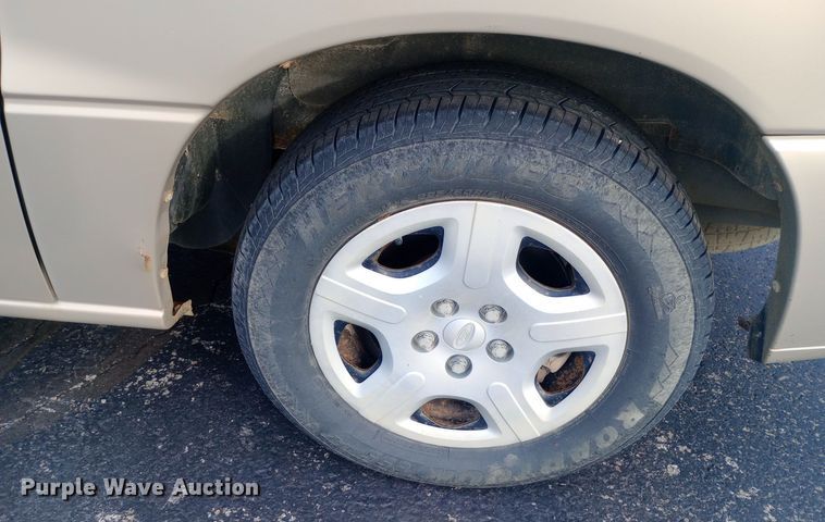 image for item DW0943 2007 Ford Freestar SE van