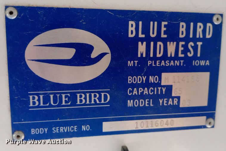 image for item DW0944 2003 International  3800 school bus