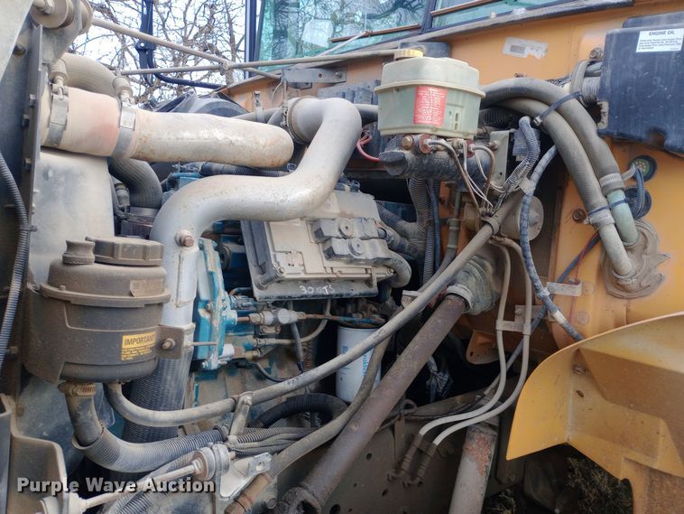 image for item DW0944 2003 International  3800 school bus