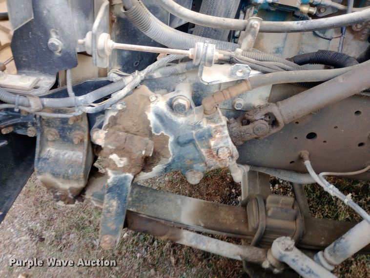 image for item DW0944 2003 International  3800 school bus