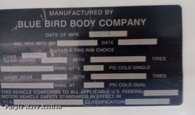 image for item DW0944 2003 International  3800 school bus