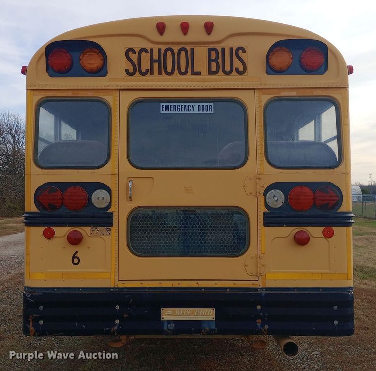 image for item DW0945 1999 International 3800 school bus