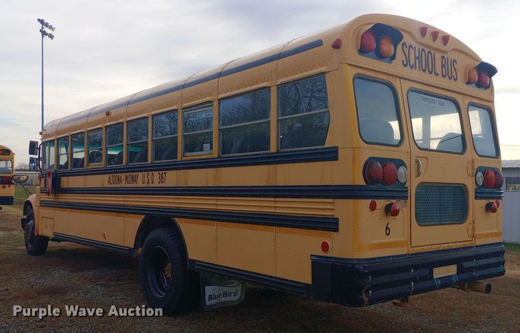 image for item DW0945 1999 International 3800 school bus