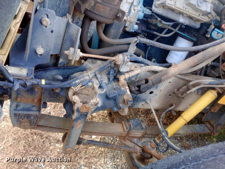 image for item DW0945 1999 International 3800 school bus