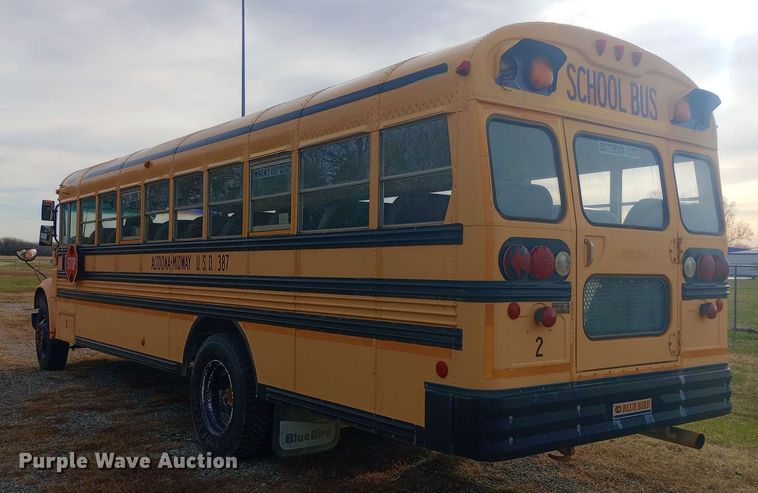 image for item DW0946 2000 International 3800 school bus