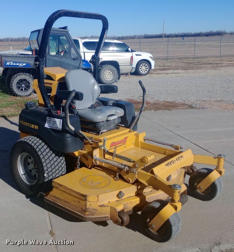 image for item DW0996 2014 Hustler Super Z Hyperdrive ZTR lawn mower
